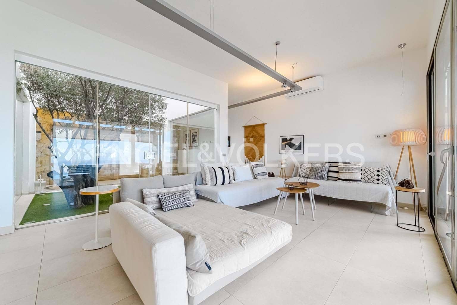 4 makuuhuone Huvila myytävänä paikassa Roque del Conde mukana uima-altaan - 2 200 000 € (Ref: 9473466)