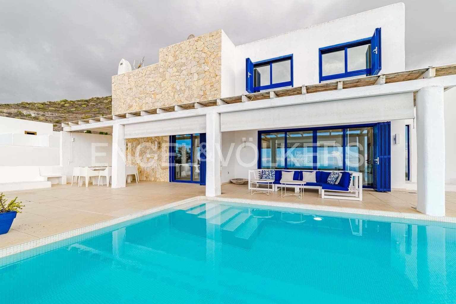 4 makuuhuone Huvila myytävänä paikassa Roque del Conde mukana uima-altaan - 2 200 000 € (Ref: 9473466)