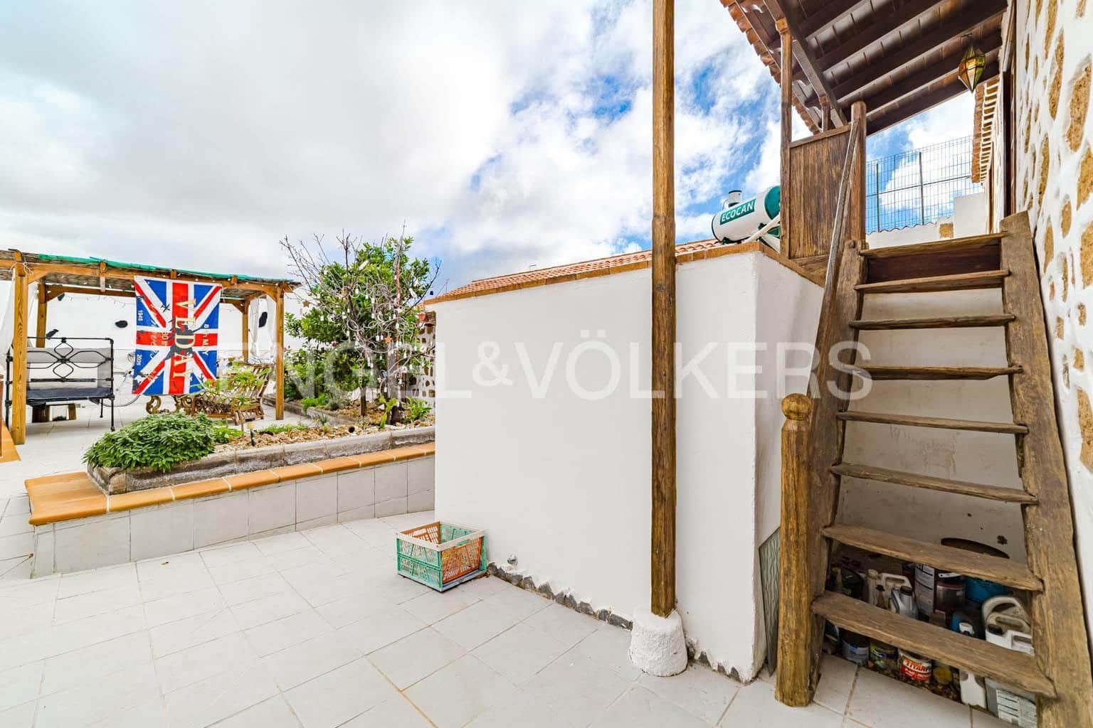 4 Zimmer Villa zu verkaufen in Granadilla de Abona mit Pool - 555.000 € (Ref: 9473467)