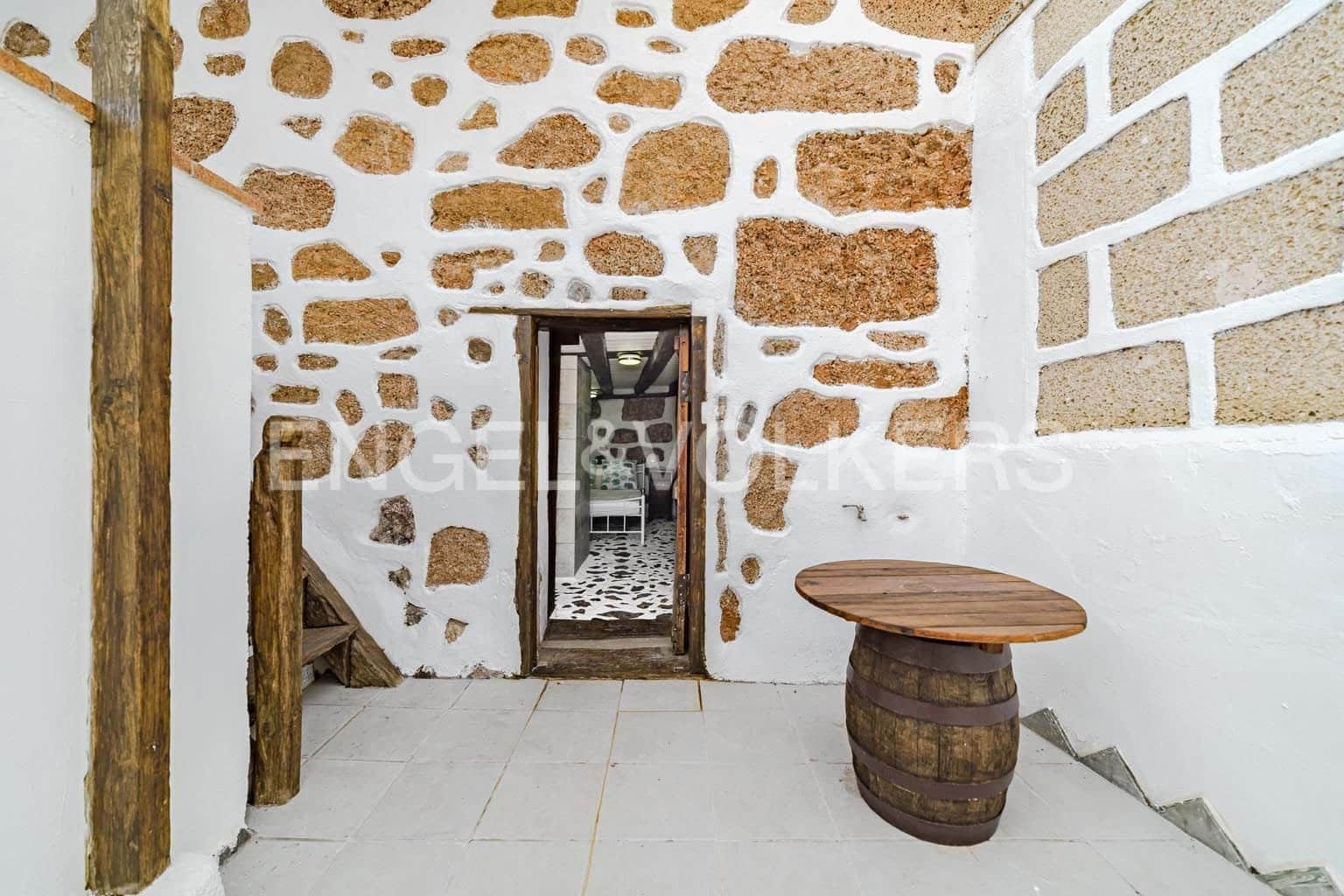 4 Zimmer Villa zu verkaufen in Granadilla de Abona mit Pool - 555.000 € (Ref: 9473467)