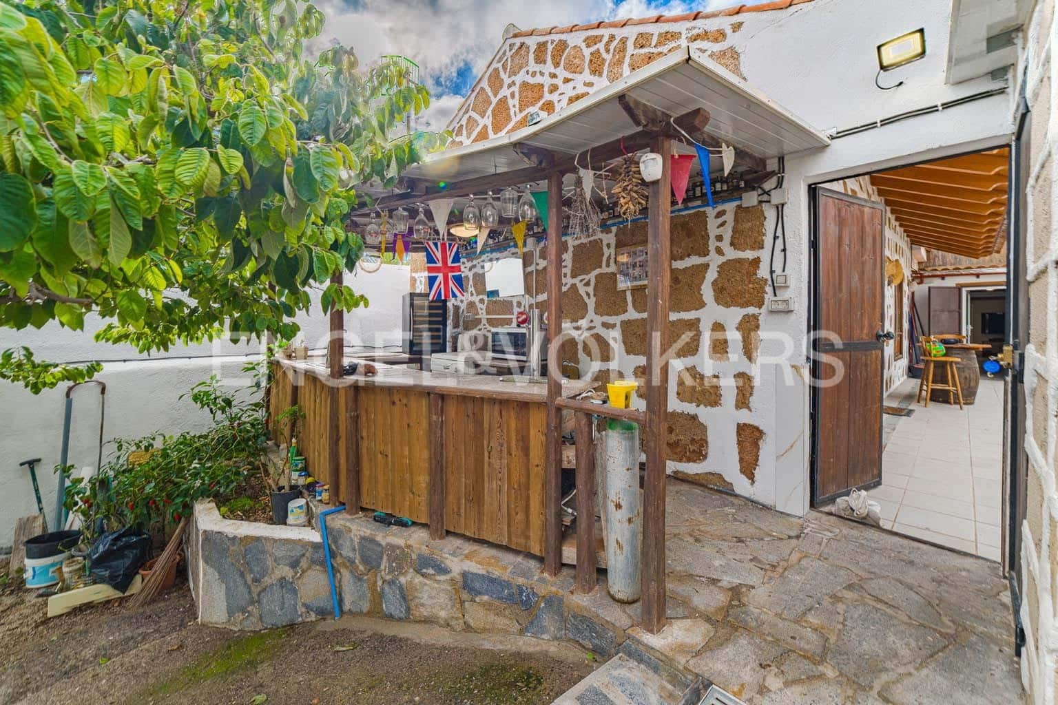 4 Zimmer Villa zu verkaufen in Granadilla de Abona mit Pool - 555.000 € (Ref: 9473467)