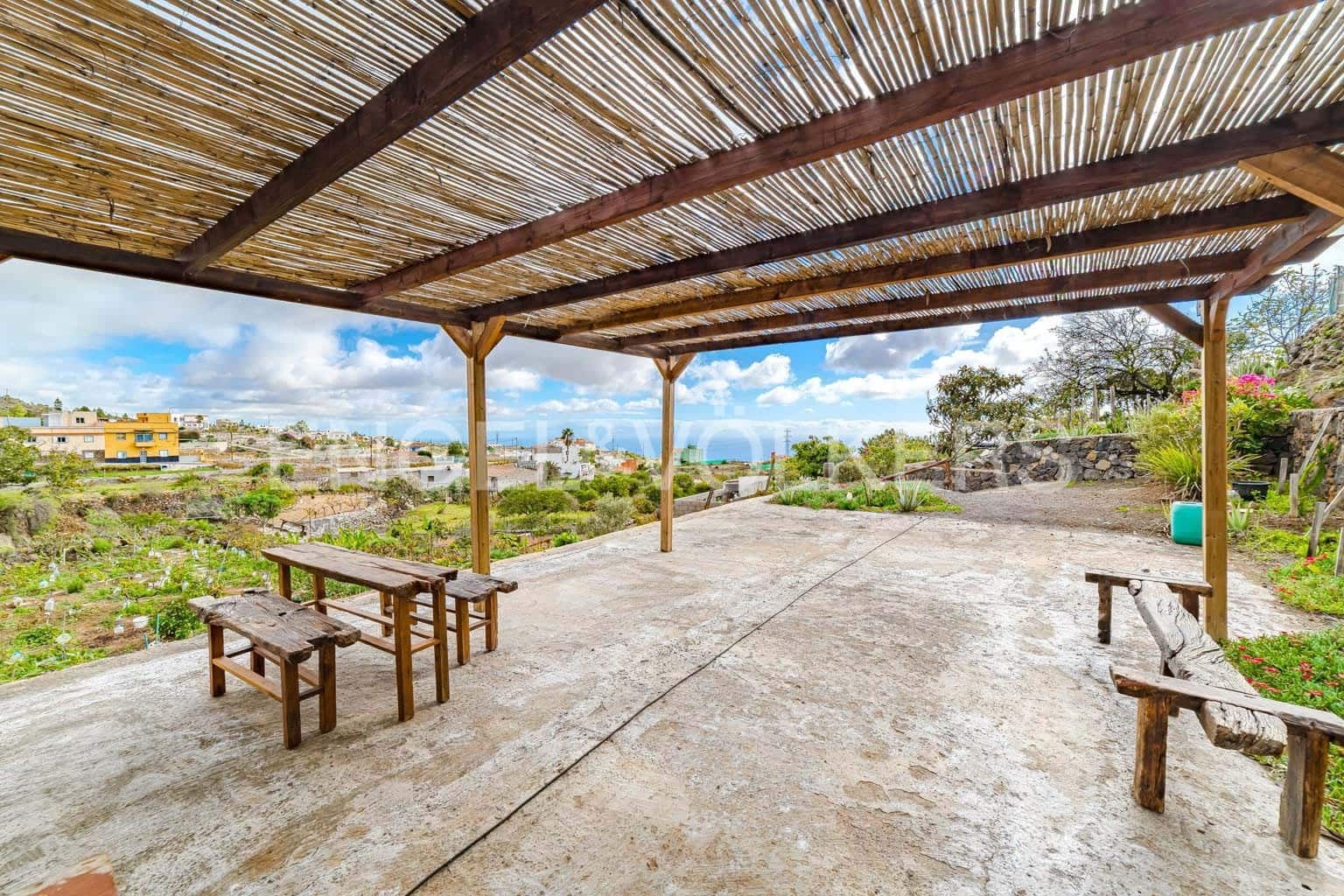 4 Zimmer Villa zu verkaufen in Granadilla de Abona mit Pool - 555.000 € (Ref: 9473467)