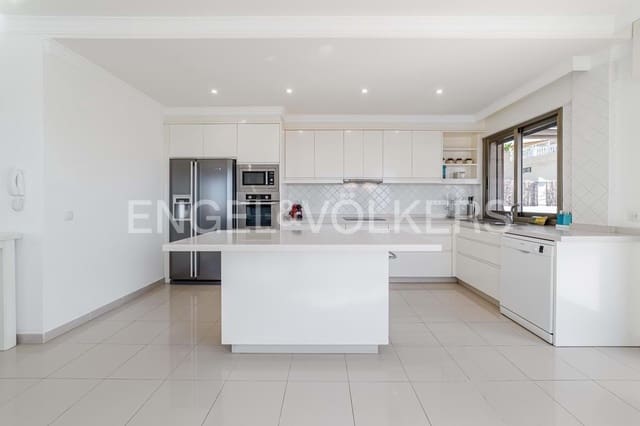 4 bedroom Villa for sale in Playa de la Arena, Santiago del Teide with pool garage - € 1,750,000 (Ref: 9474541)