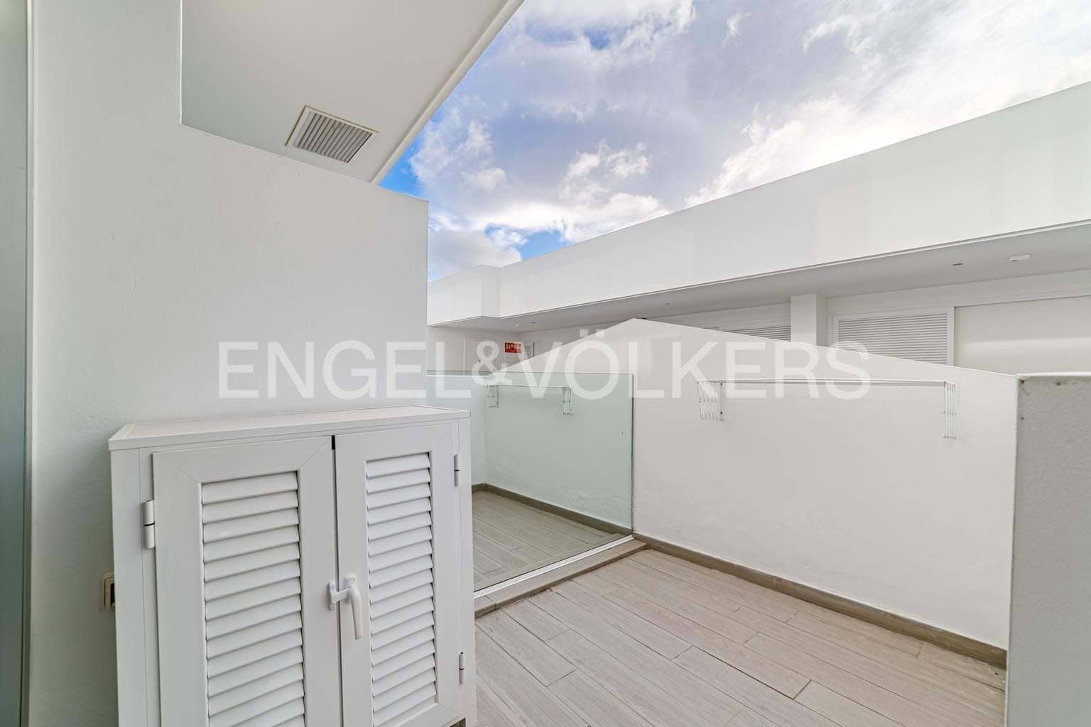 2 sypialnia Apartament na sprzedaż w Costa Adeje z basenem - 695 000 € (Ref: 9474542)