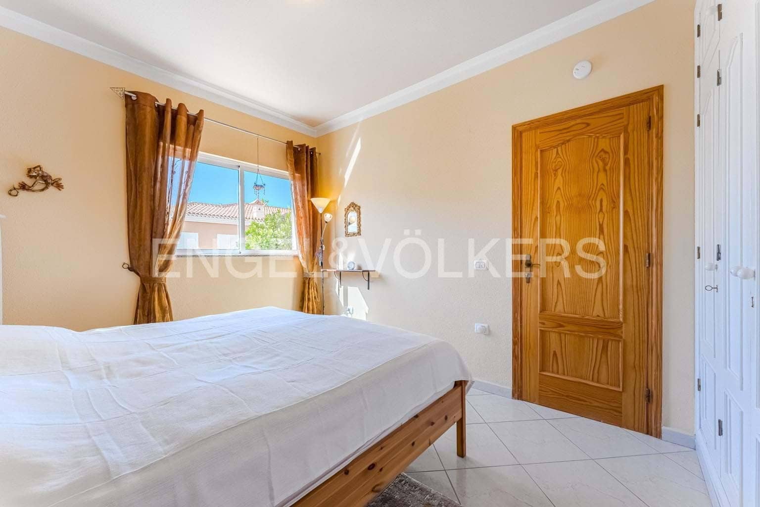 4 bedroom Villa for sale in Adeje - € 699,000 (Ref: 9490878)