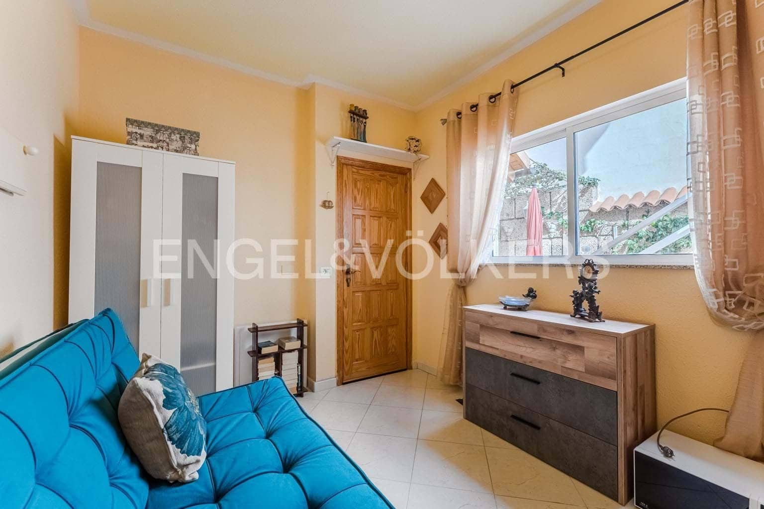 4 bedroom Villa for sale in Adeje - € 699,000 (Ref: 9490878)