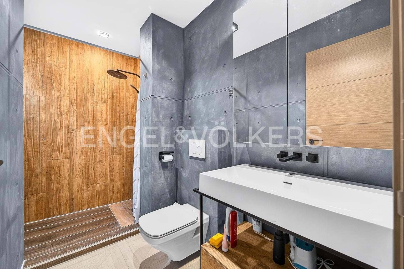 4 bedroom Villa for sale in San Eugenio with pool - € 988,000 (Ref: 9517888)