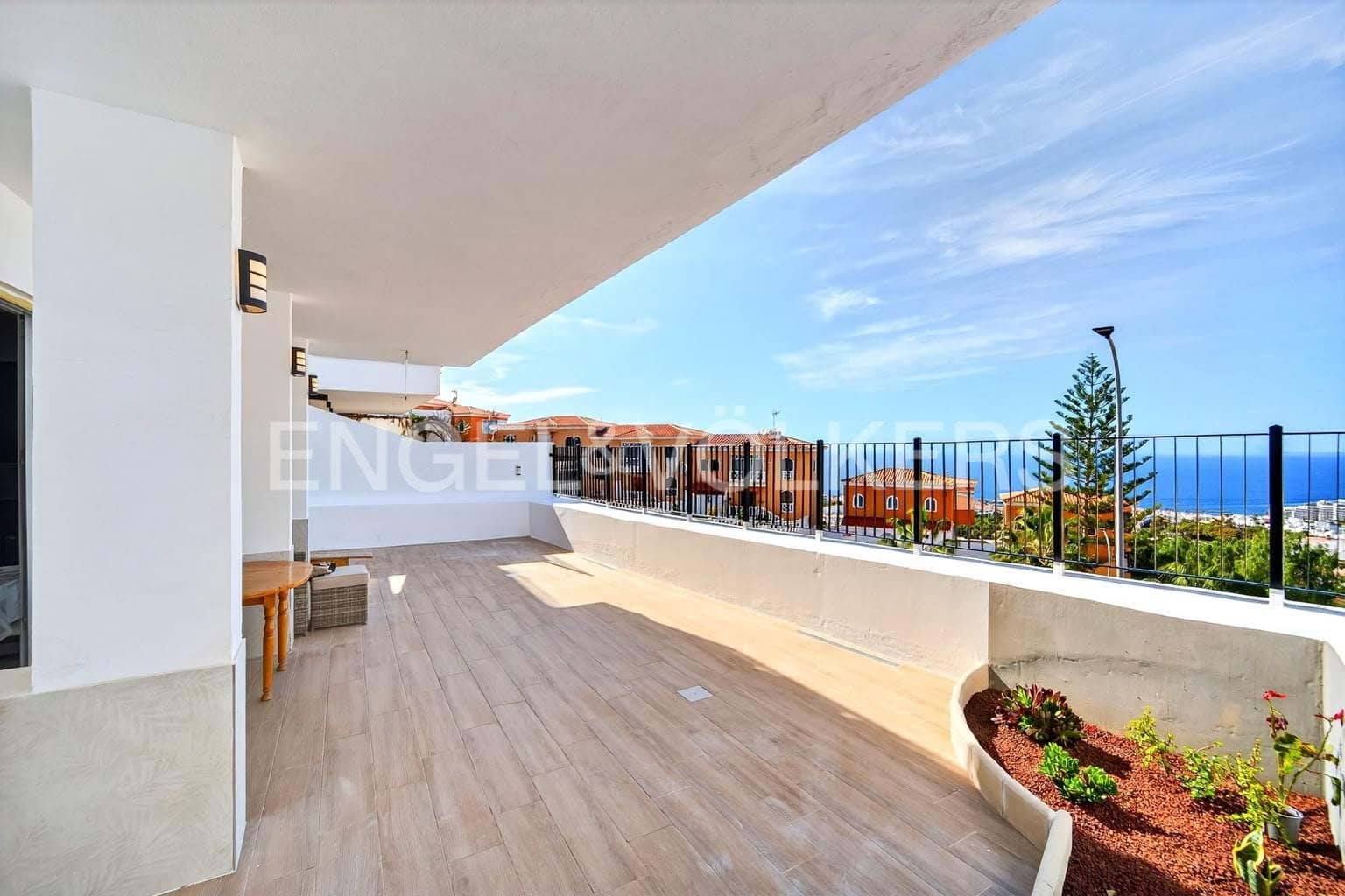 4 bedroom Villa for sale in San Eugenio with pool - € 988,000 (Ref: 9517888)