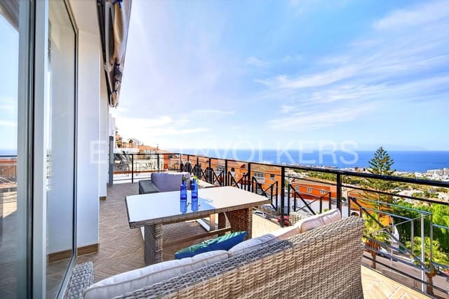 4 bedroom Villa for sale in San Eugenio, Adeje with pool - € 988,000 (Ref: 9517888)