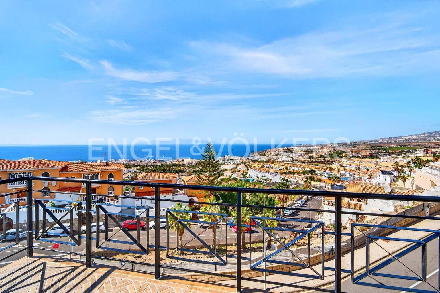 4 bedroom Villa for sale in San Eugenio with pool - € 988,000 (Ref: 9517888)