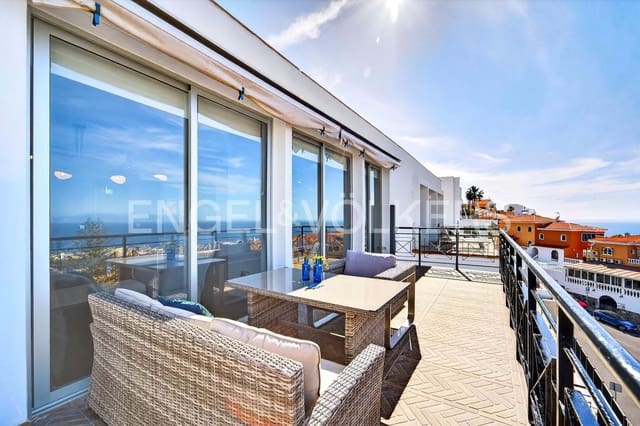 4 bedroom Villa for sale in San Eugenio, Adeje with pool - € 988,000 (Ref: 9517888)