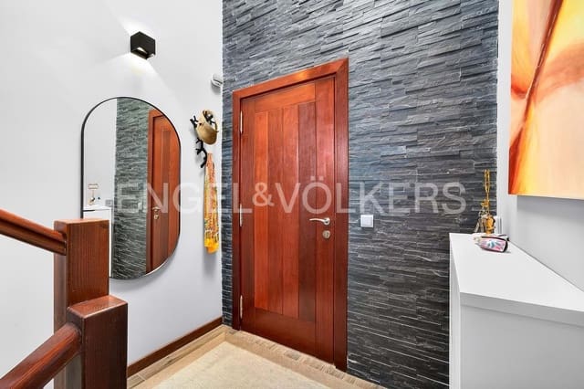 4 bedroom Villa for sale in San Eugenio, Adeje with pool - € 988,000 (Ref: 9517888)