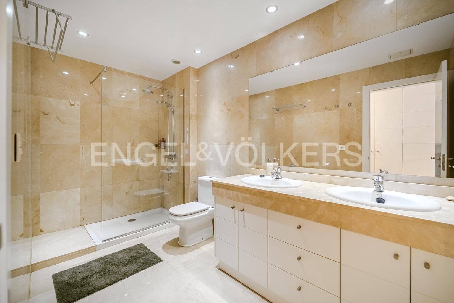 2 soverom Leilighet til salgs i La Caleta med svømmebasseng - € 995 000 (Ref: 9522864)