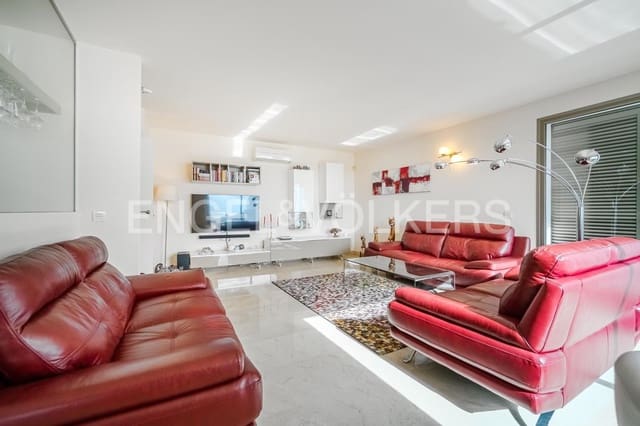 2 soverom Leilighet til salgs i La Caleta, Valverde med svømmebasseng - € 995 000 (Ref: 9522864)