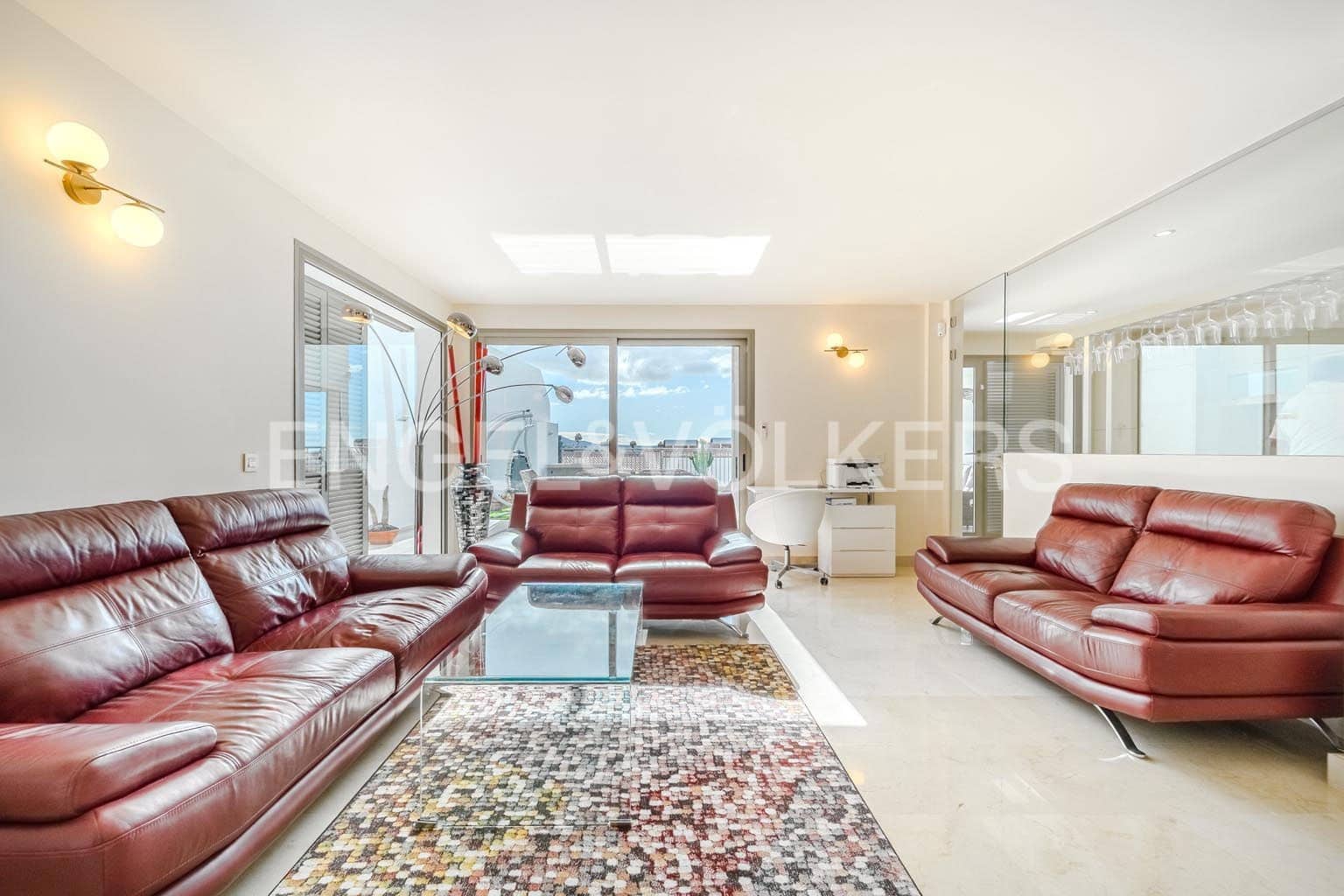 2 soverom Leilighet til salgs i La Caleta med svømmebasseng - € 995 000 (Ref: 9522864)