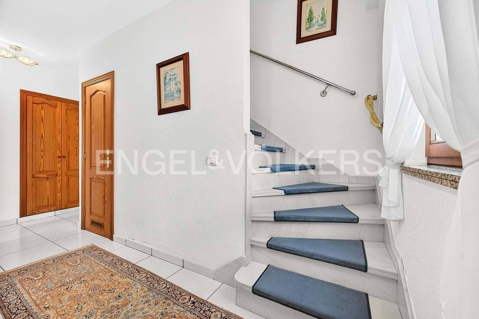 3 sypialnia Willa na sprzedaż w Chayofa z garażem - 880 000 € (Ref: 9544486)