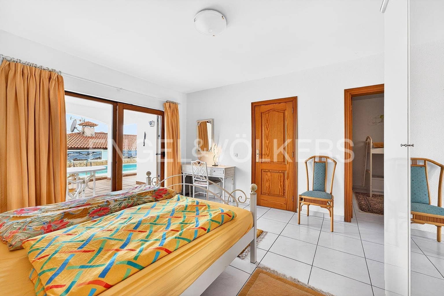 3 sypialnia Willa na sprzedaż w Chayofa z garażem - 880 000 € (Ref: 9544486)