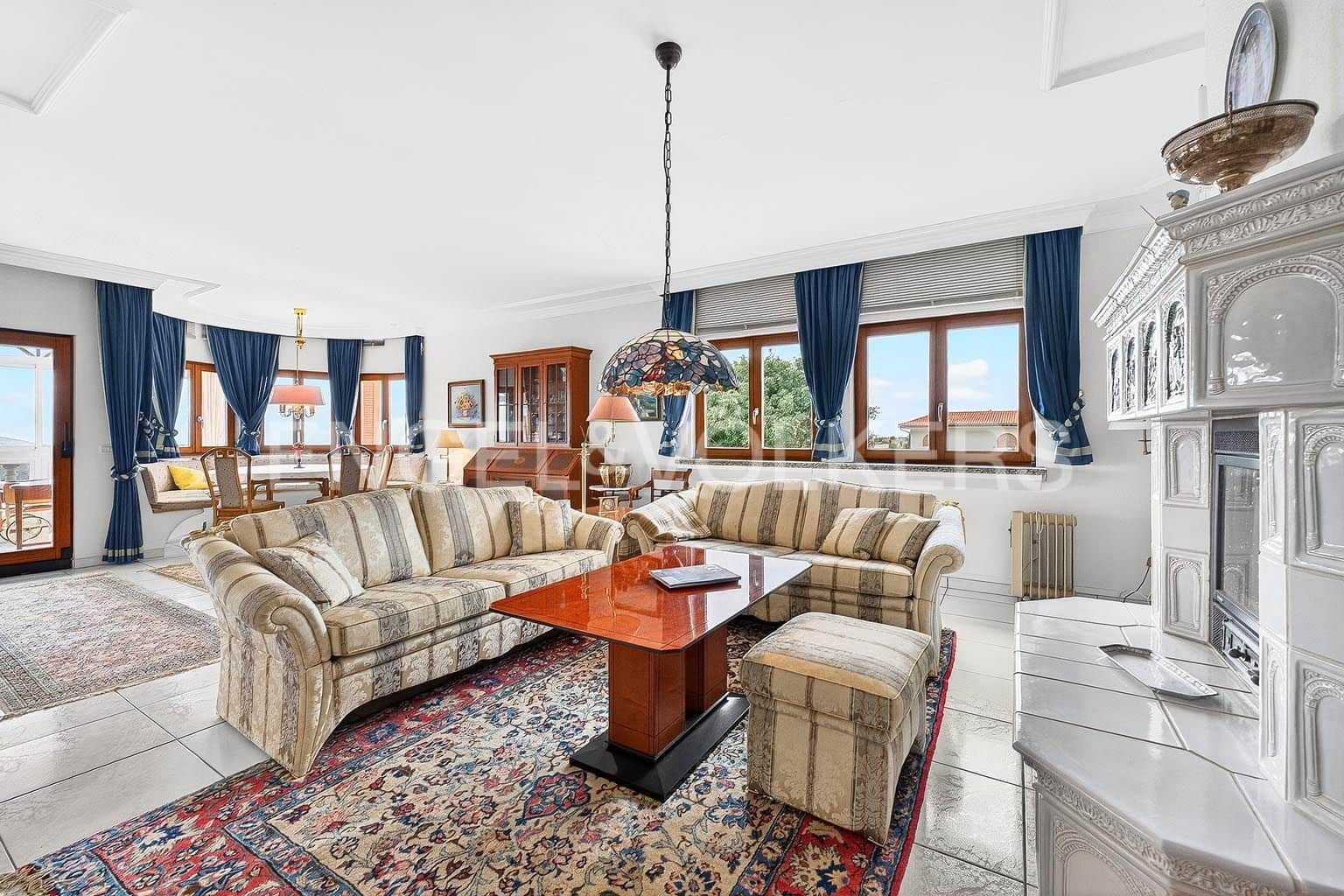 3 sypialnia Willa na sprzedaż w Chayofa z garażem - 880 000 € (Ref: 9544486)