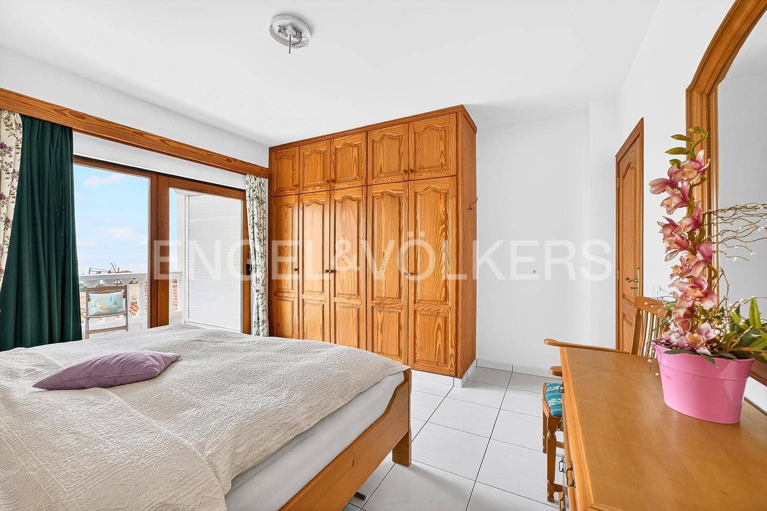 3 sypialnia Willa na sprzedaż w Chayofa z garażem - 880 000 € (Ref: 9544486)