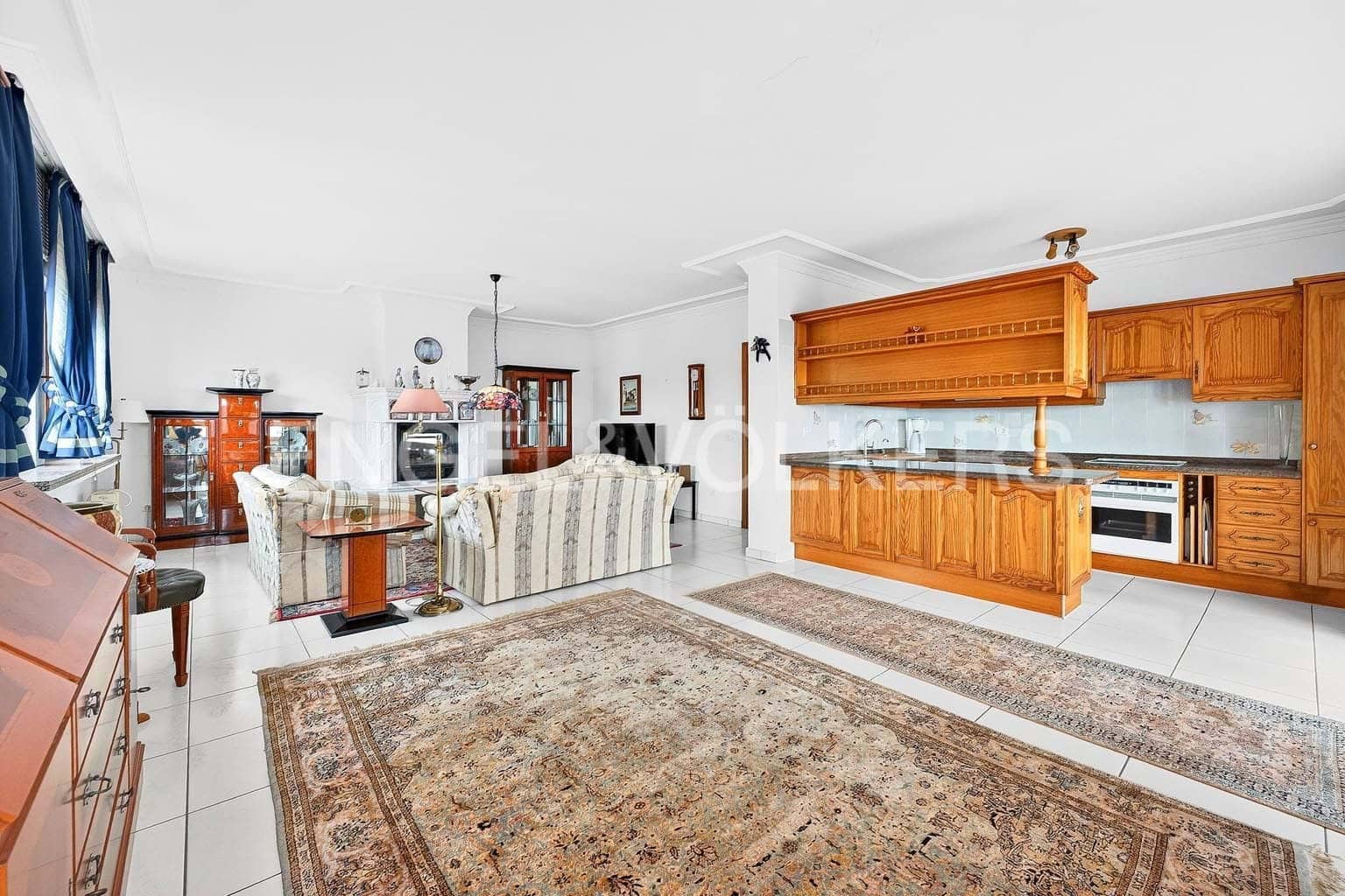 3 sypialnia Willa na sprzedaż w Chayofa z garażem - 880 000 € (Ref: 9544486)