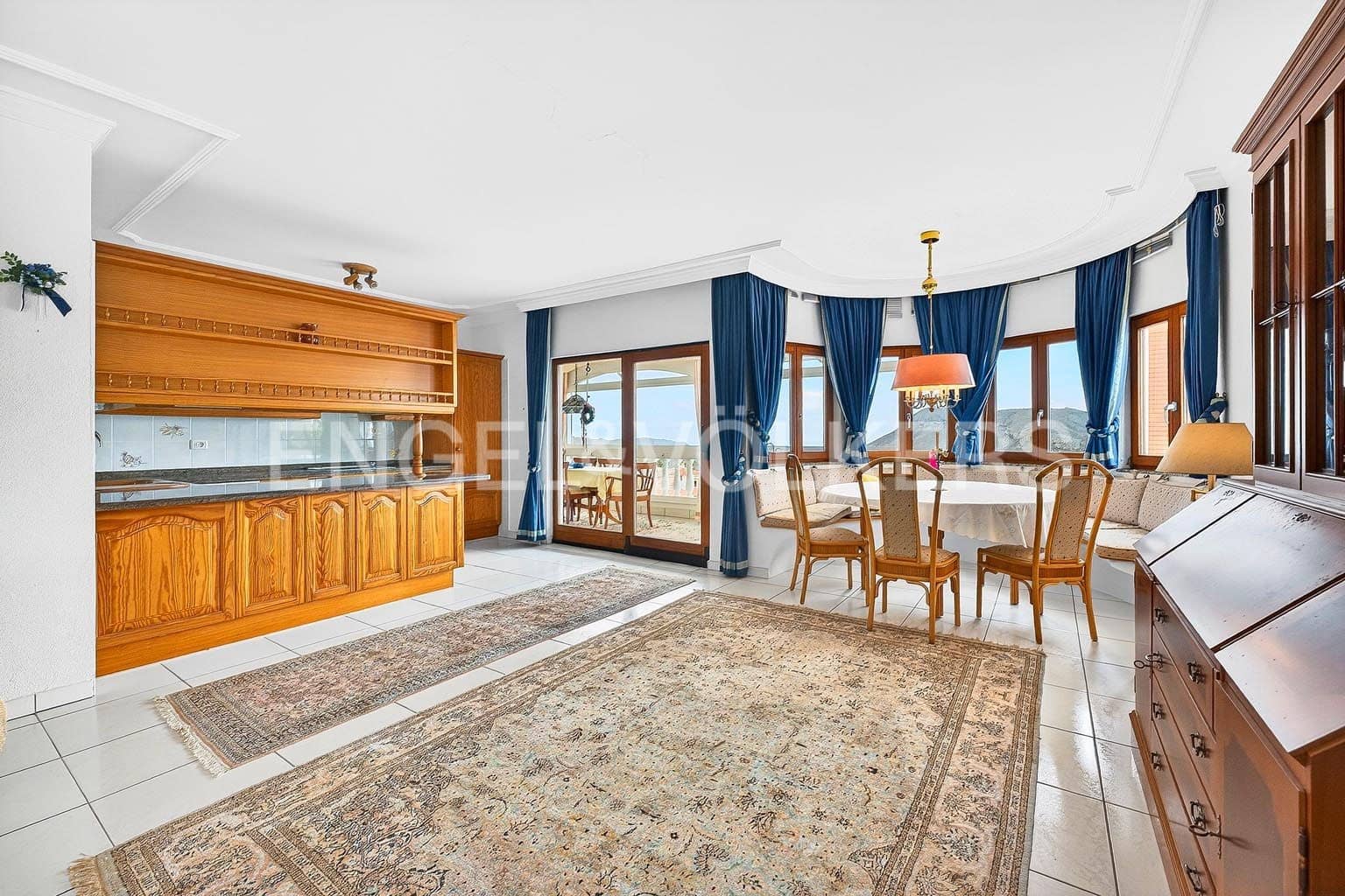 3 sypialnia Willa na sprzedaż w Chayofa z garażem - 880 000 € (Ref: 9544486)