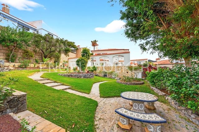 3 sypialnia Willa na sprzedaż w Chayofa, Arona z garażem - 880 000 € (Ref: 9544486)