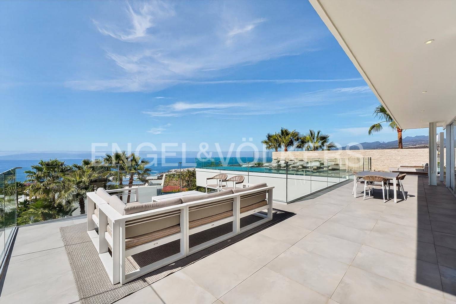 5 sovrum Villa till salu i Guia de Isora med pool garage - 5 285 000 € (Ref: 9566247)