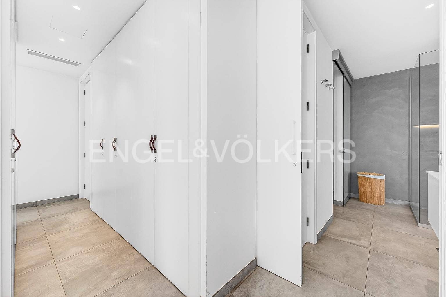 5 sovrum Villa till salu i Guia de Isora med pool garage - 5 285 000 € (Ref: 9566247)