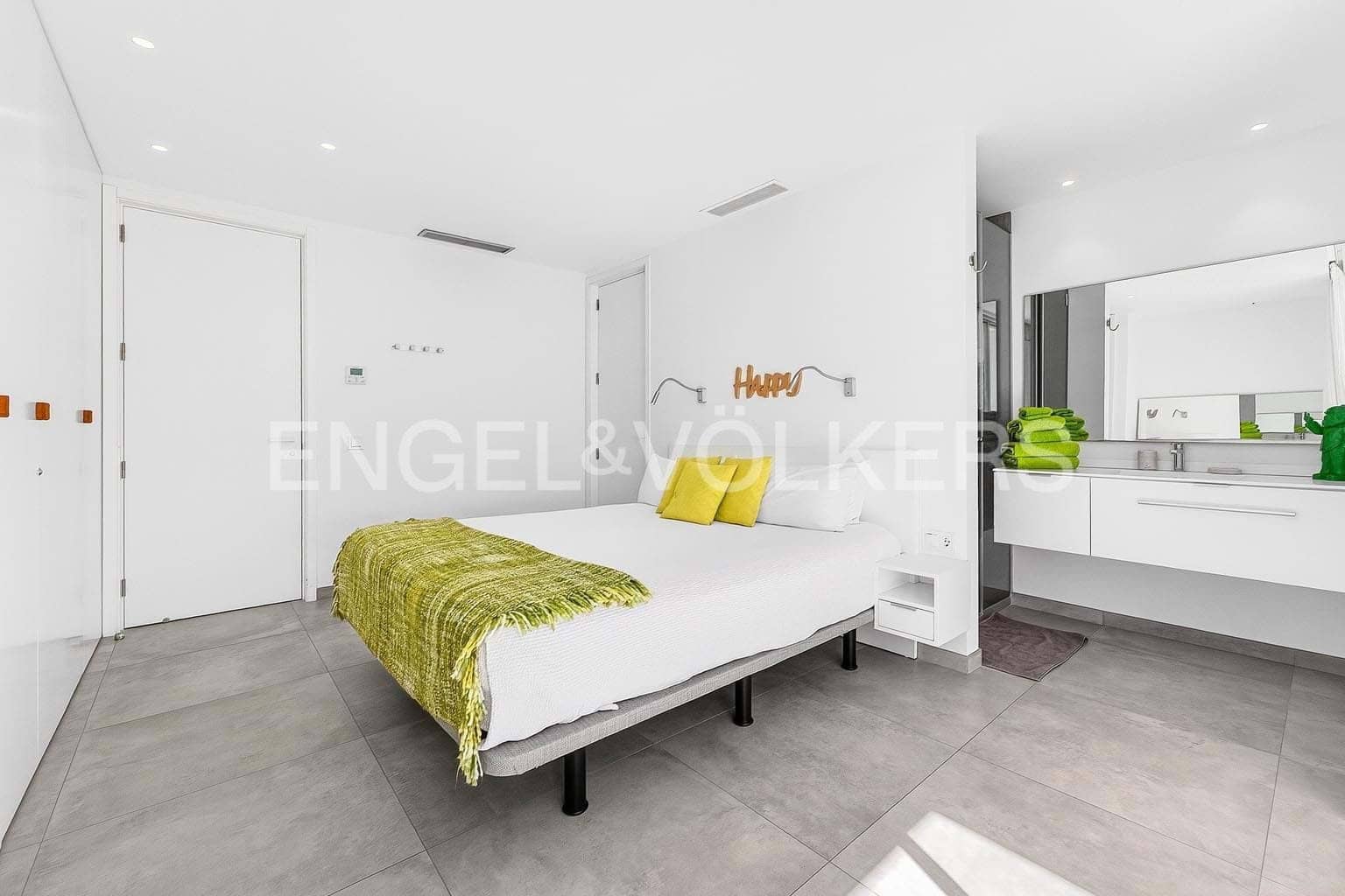 5 sovrum Villa till salu i Guia de Isora med pool garage - 5 285 000 € (Ref: 9566247)