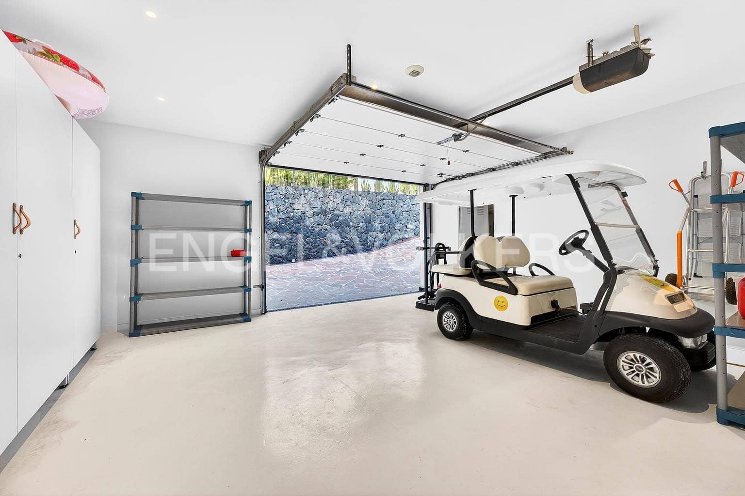 5 sovrum Villa till salu i Guia de Isora med pool garage - 5 285 000 € (Ref: 9566247)