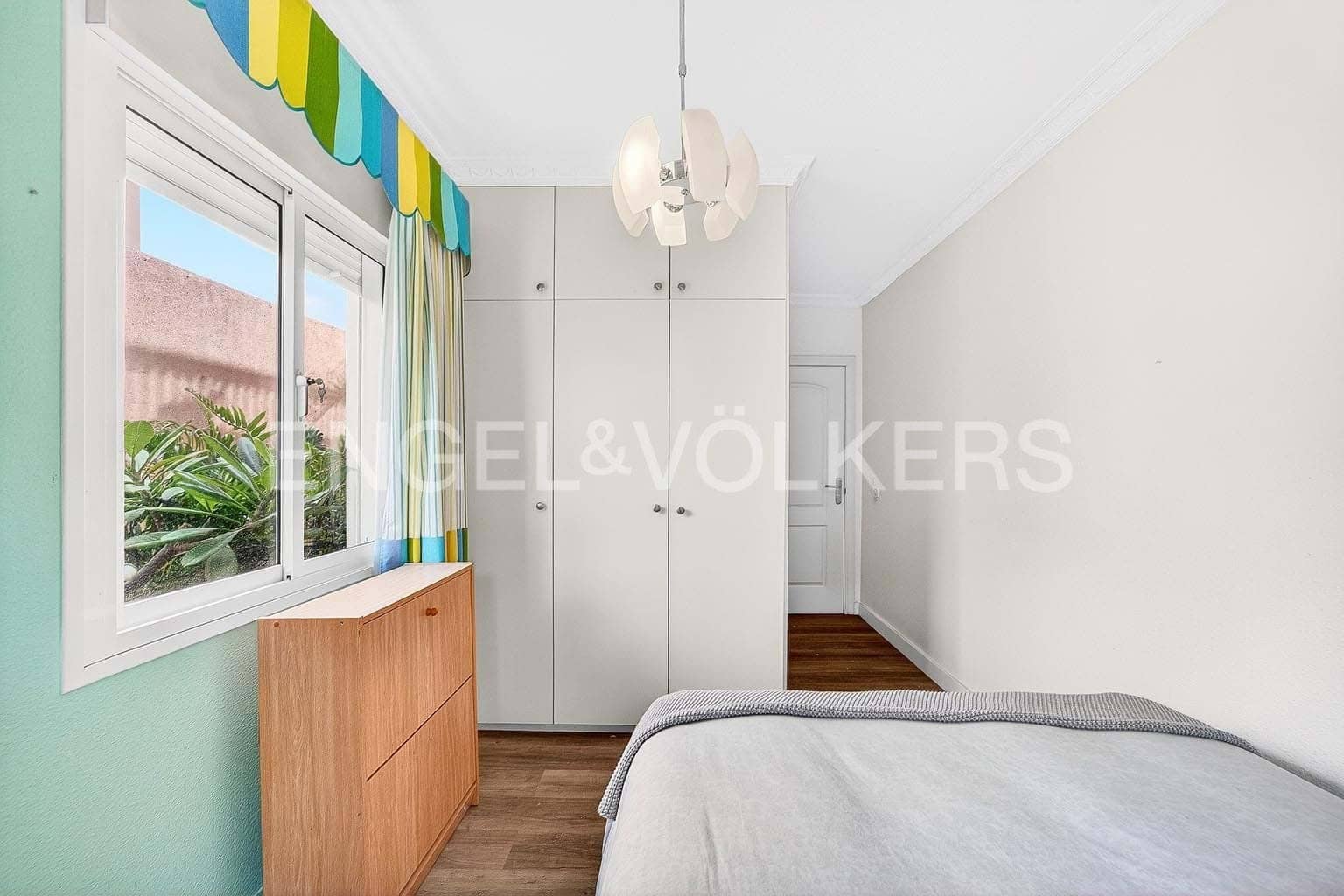 4 sypialnia Willa na sprzedaż w Fanabe z garażem - 899 000 € (Ref: 9572138)