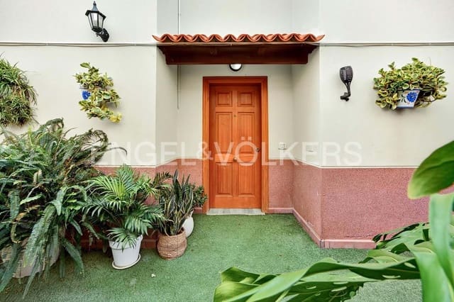 4 sypialnia Willa na sprzedaż w Fañabe, Adeje z garażem - 899 000 € (Ref: 9572138)