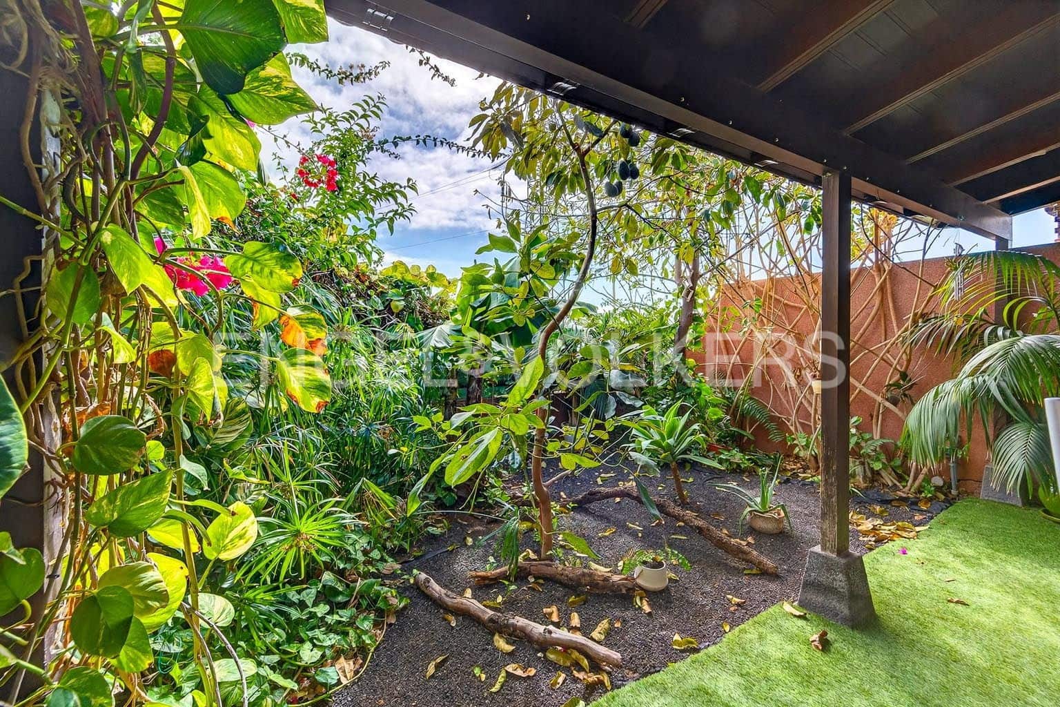 4 sypialnia Willa na sprzedaż w Fanabe z garażem - 899 000 € (Ref: 9572138)