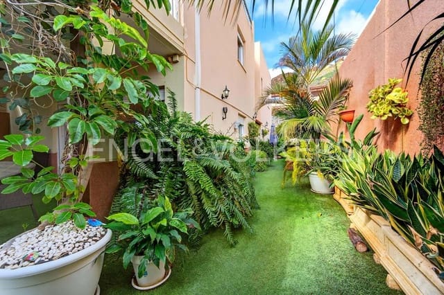 4 sypialnia Willa na sprzedaż w Fañabe, Adeje z garażem - 899 000 € (Ref: 9572138)