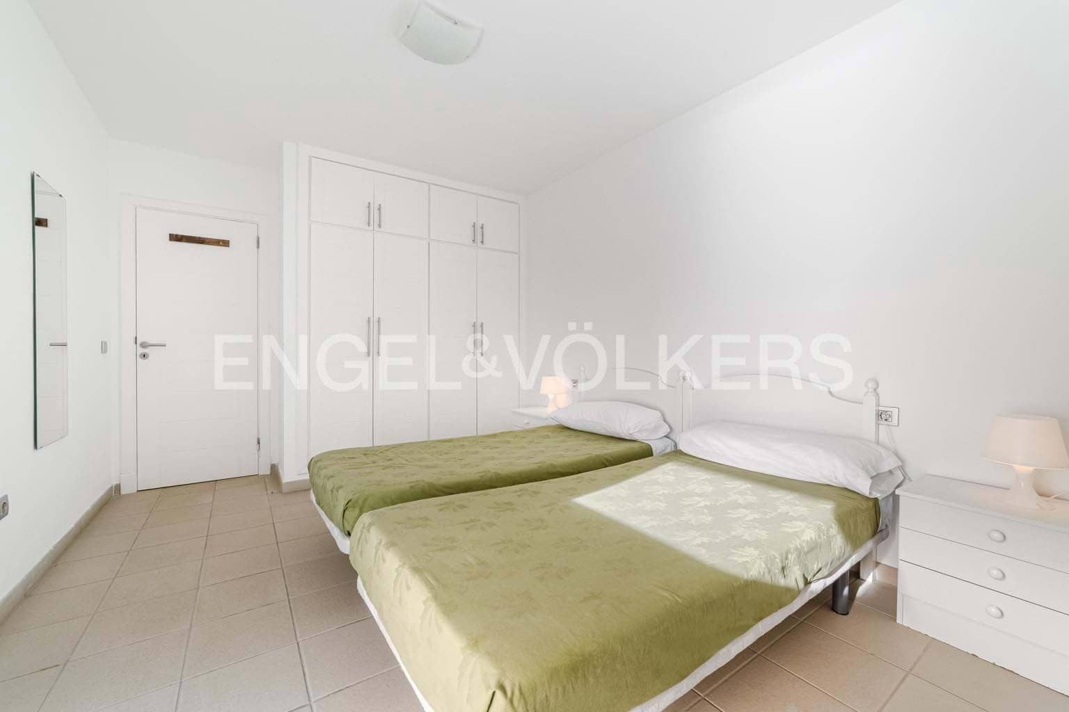 2 quarto Apartamento para venda em El Medano - 650 000 € (Ref: 9572139)