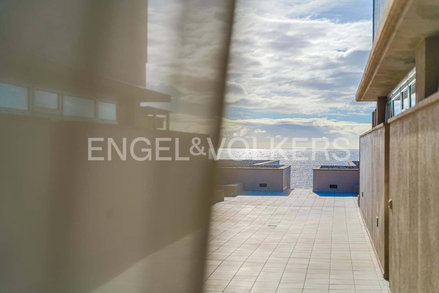 2 quarto Apartamento para venda em El Medano - 650 000 € (Ref: 9572139)