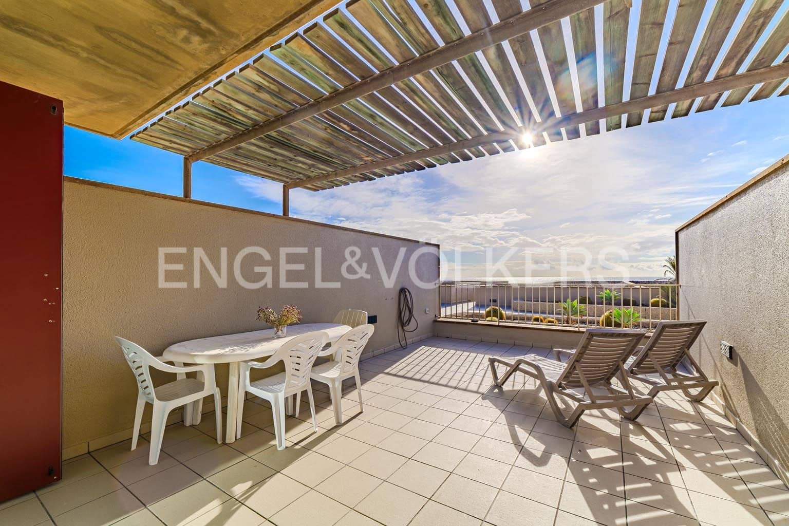 2 quarto Apartamento para venda em El Medano - 650 000 € (Ref: 9572139)