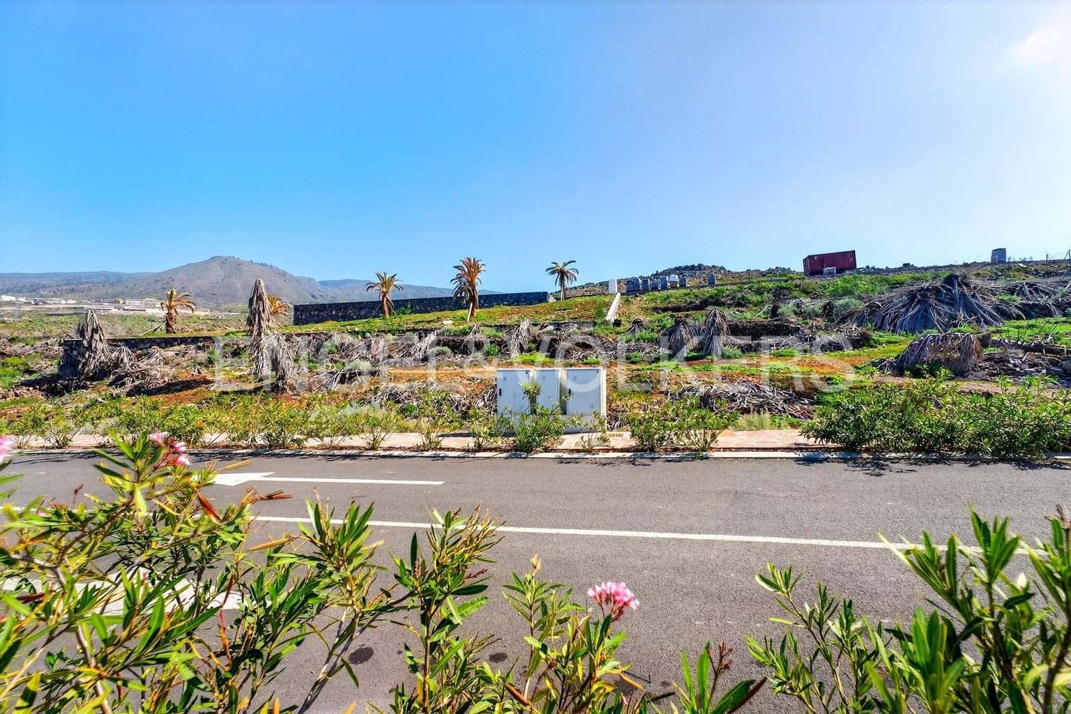 Undeveloped Land for sale in Guia de Isora - € 1,490,000 (Ref: 9580081)