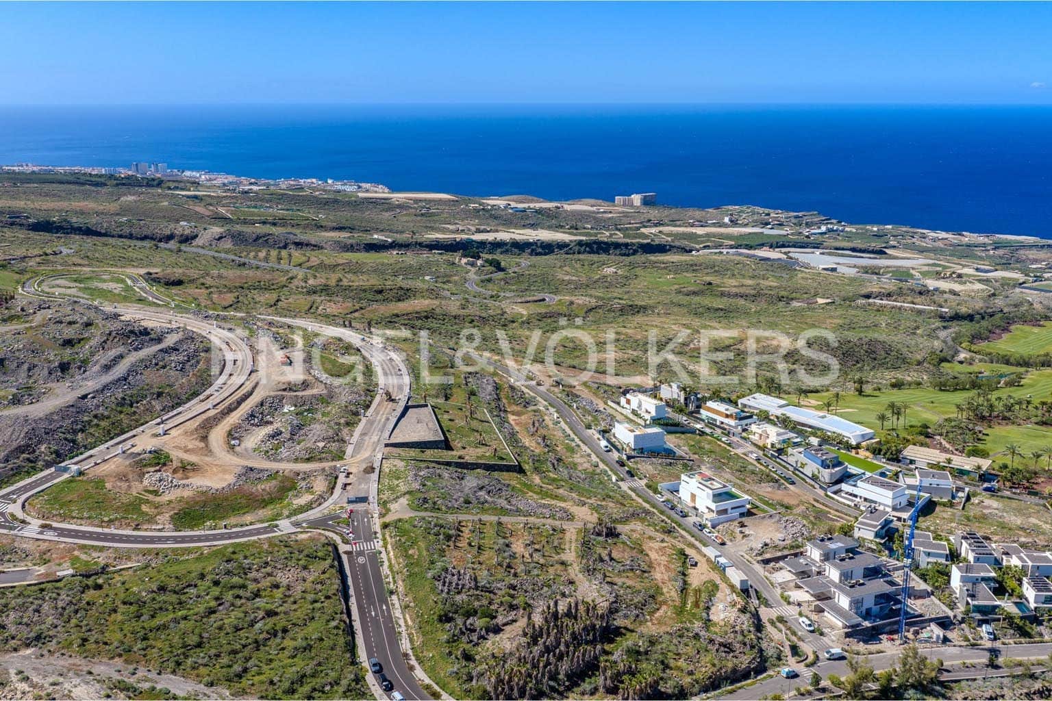 Undeveloped Land for sale in Guia de Isora - € 1,490,000 (Ref: 9580081)