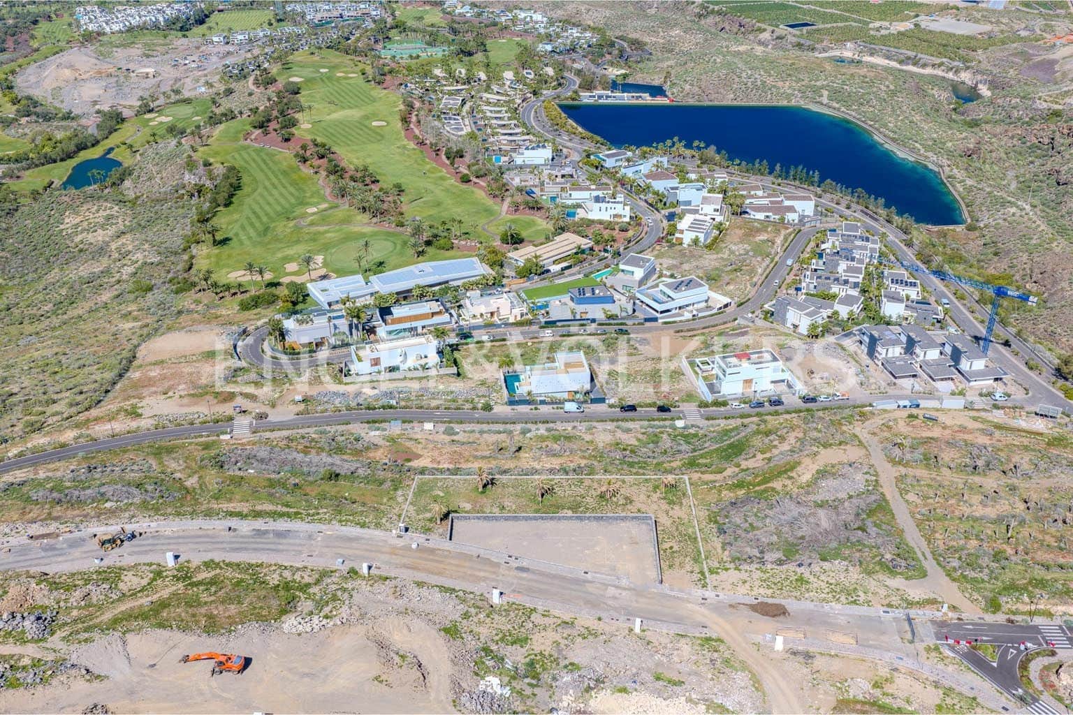 Undeveloped Land for sale in Guia de Isora - € 1,490,000 (Ref: 9580081)