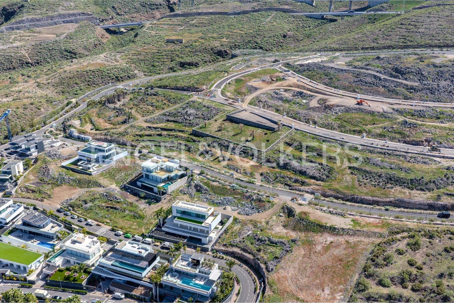 Undeveloped Land for sale in Guia de Isora - € 1,490,000 (Ref: 9580081)