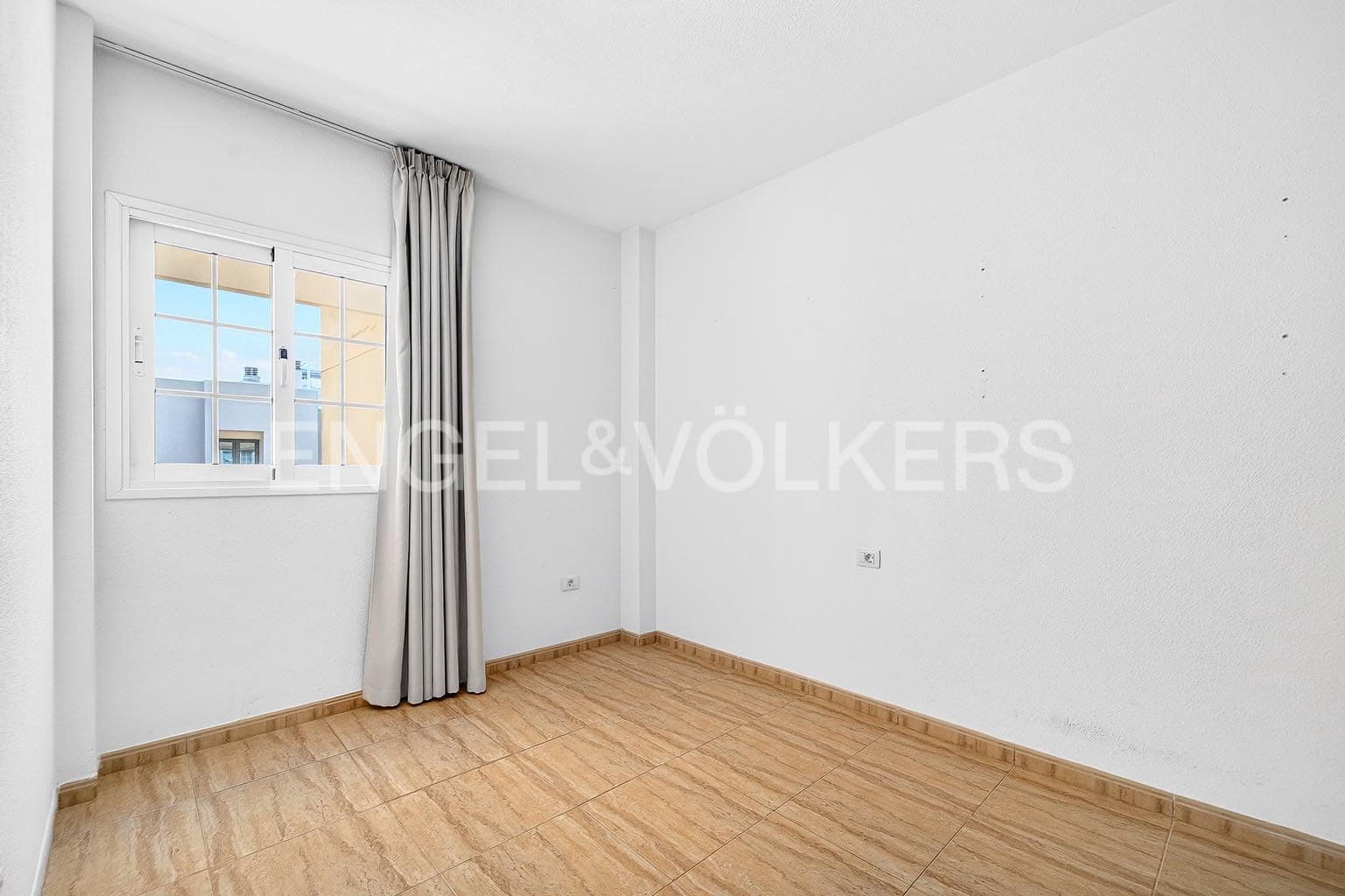 2 Zimmer Apartment zu verkaufen in Palm-Mar mit Pool Garage - 399.000 € (Ref: 9597140)