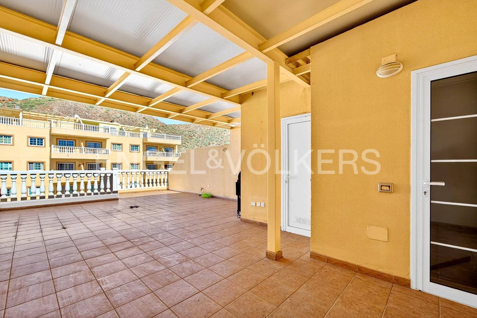 2 Zimmer Apartment zu verkaufen in Palm-Mar mit Pool Garage - 399.000 € (Ref: 9597140)