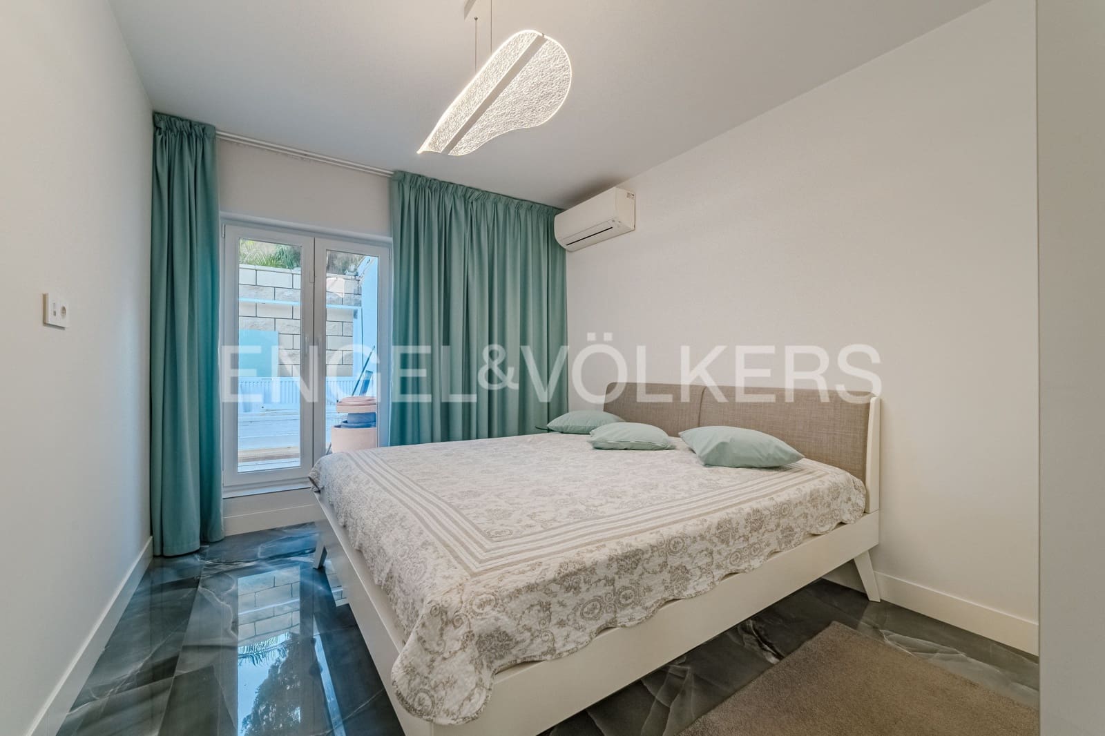 4 chambre Villa/Maison à vendre à Costa Adeje avec piscine - 2 350 000 € (Ref: 9603022)