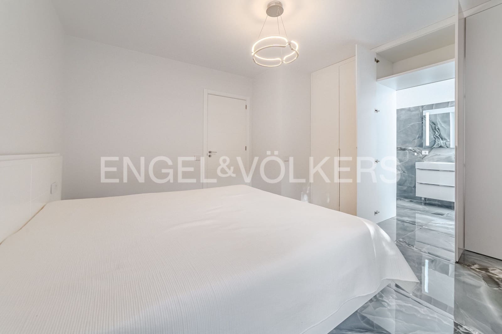 4 chambre Villa/Maison à vendre à Costa Adeje avec piscine - 2 350 000 € (Ref: 9603022)