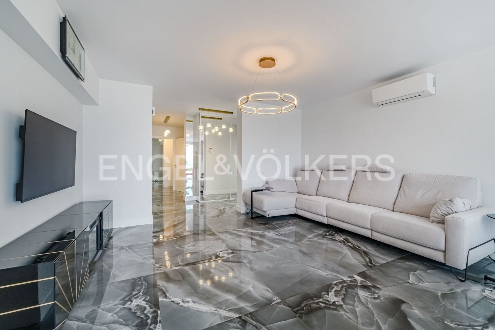 4 chambre Villa/Maison à vendre à Costa Adeje avec piscine - 2 350 000 € (Ref: 9603022)