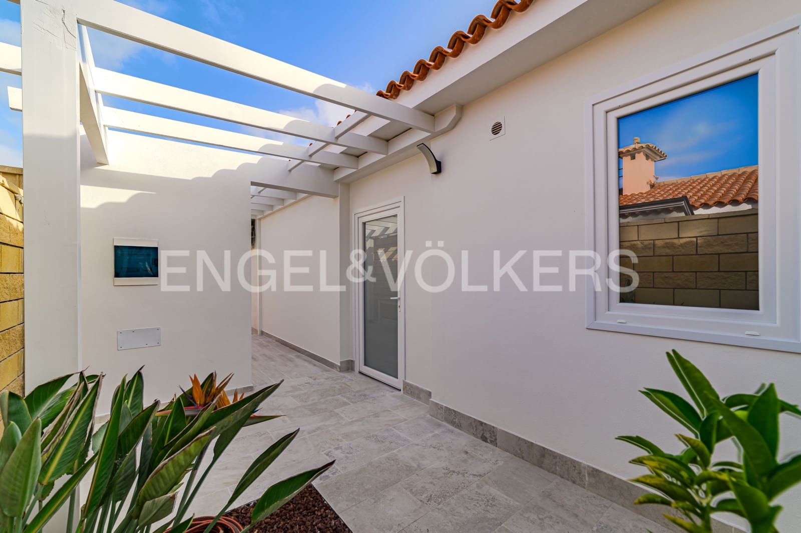 4 chambre Villa/Maison à vendre à Costa Adeje avec piscine - 2 350 000 € (Ref: 9603022)