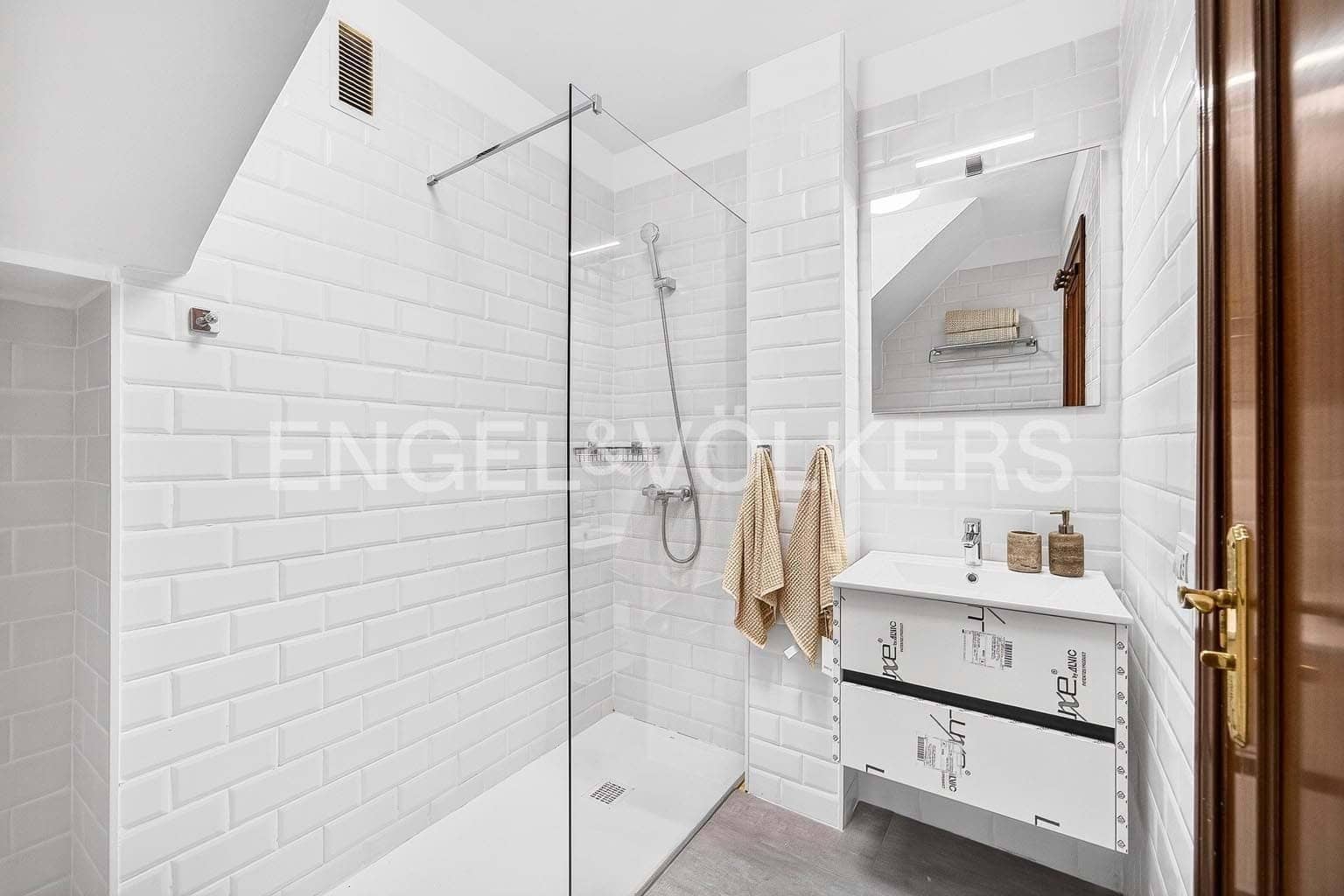 3 bedroom Apartment for sale in Palm-Mar with pool - € 400,000 (Ref: 9611891)