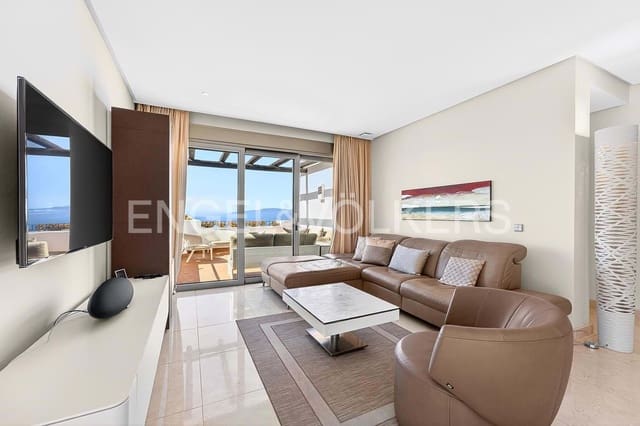 Apartamento de 3 habitaciones en Playa San Juan, Guía de Isora en venta con piscina - 2.249.000 € (Ref: 9616827)