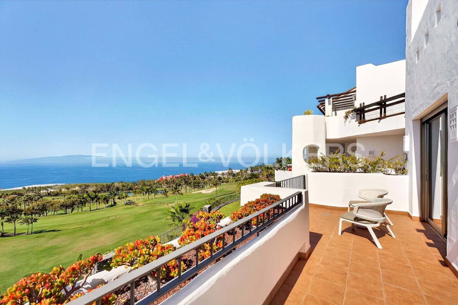 3 bedroom Apartment for sale in Playa San Juan with pool - € 2,249,000 (Ref: 9616827)